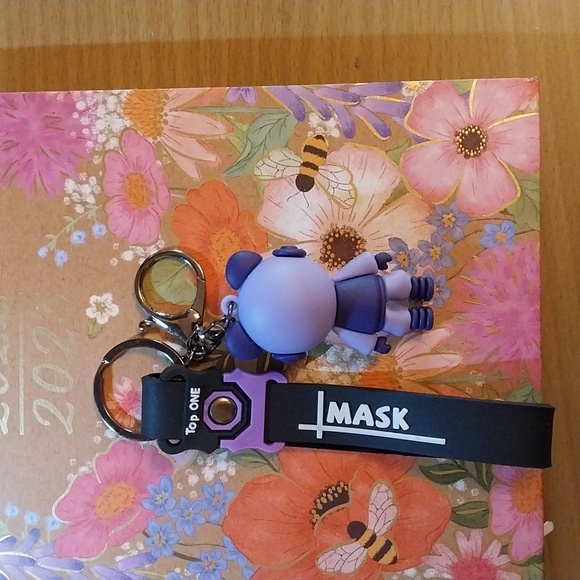 Bear Key chain. Bear Astronaut  Key chain. - Picture 2 of 5